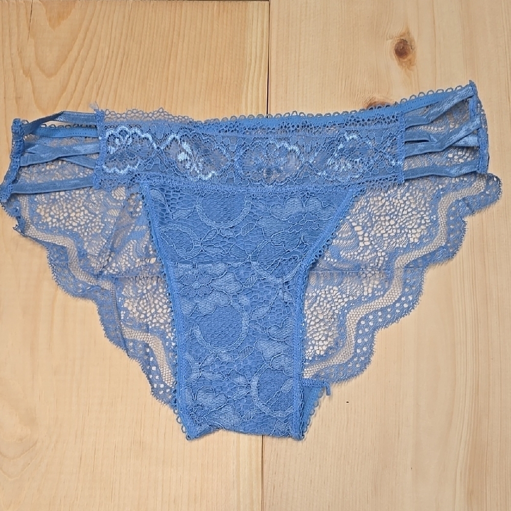 Knotty Size L Blue Lace Women's Panties